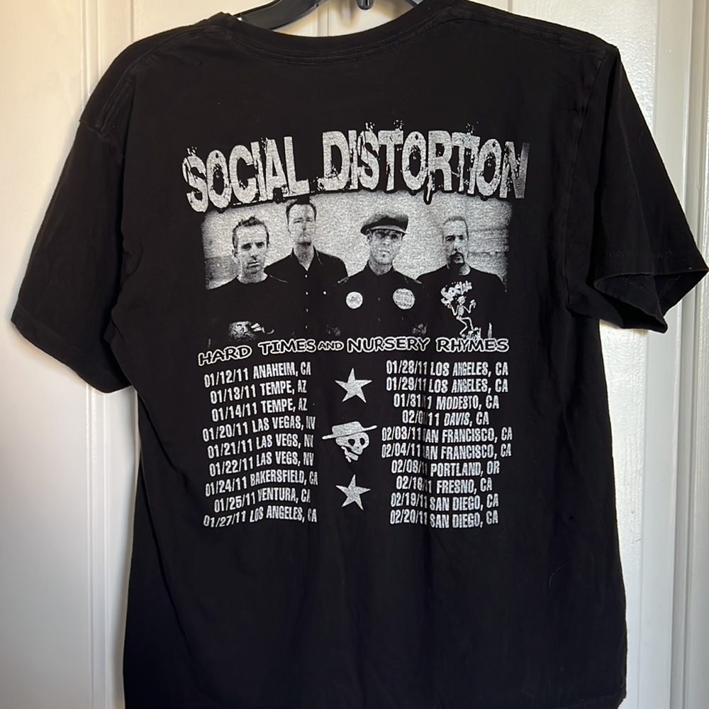 Social Distortion concert band tee 2011